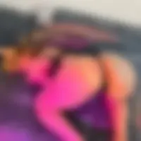 Amelia, 23