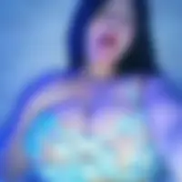 Pilar, 32