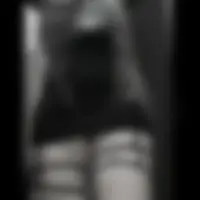 Laura, 33
