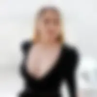 Alexa, 29