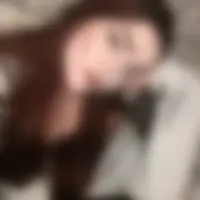 Simone, 28