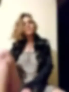 Scarlett, 34