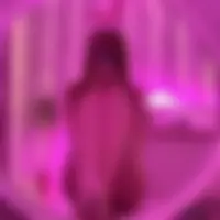Ava, 24