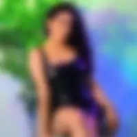 Violet, 27